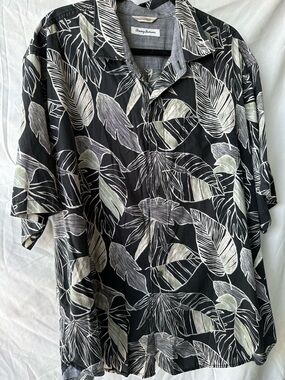 Tommy Bahama Black Short-Sleeve Leaf Print Camp Shirt